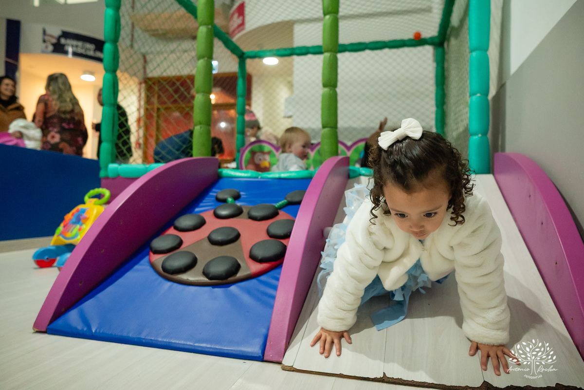 Aniversário Infantil - Fotógrafo de Aniversário - Fotos de Festa de Criança - Cliff Kids - Tholl - Roxito - Chuva de Neve - Pelotas - Antonio Rocha Fotografias- Maletinha Colorida - Pintura Facial - Animação Infantil - Cássia Nobel - Música ao vivo