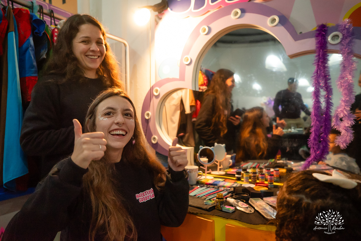 Aniversário Infantil - Fotógrafo de Aniversário - Fotos de Festa de Criança - Cliff Kids - Tholl - Roxito - Chuva de Neve - Pelotas - Antonio Rocha Fotografias- Maletinha Colorida - Pintura Facial - Animação Infantil - Cássia Nobel - Música ao vivo