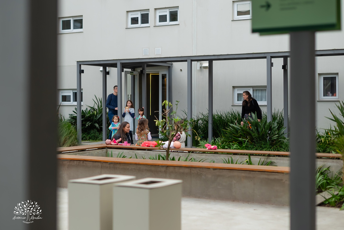 aniversário infantil - fotografia de festa - tema dinossauros - salão de condomínio - balão surpresa - decoração personalizada - pintura facial - ensaio infantil - fotografia documental - fotografia de crianças - festa infantil - Pelotas - Festa Criança