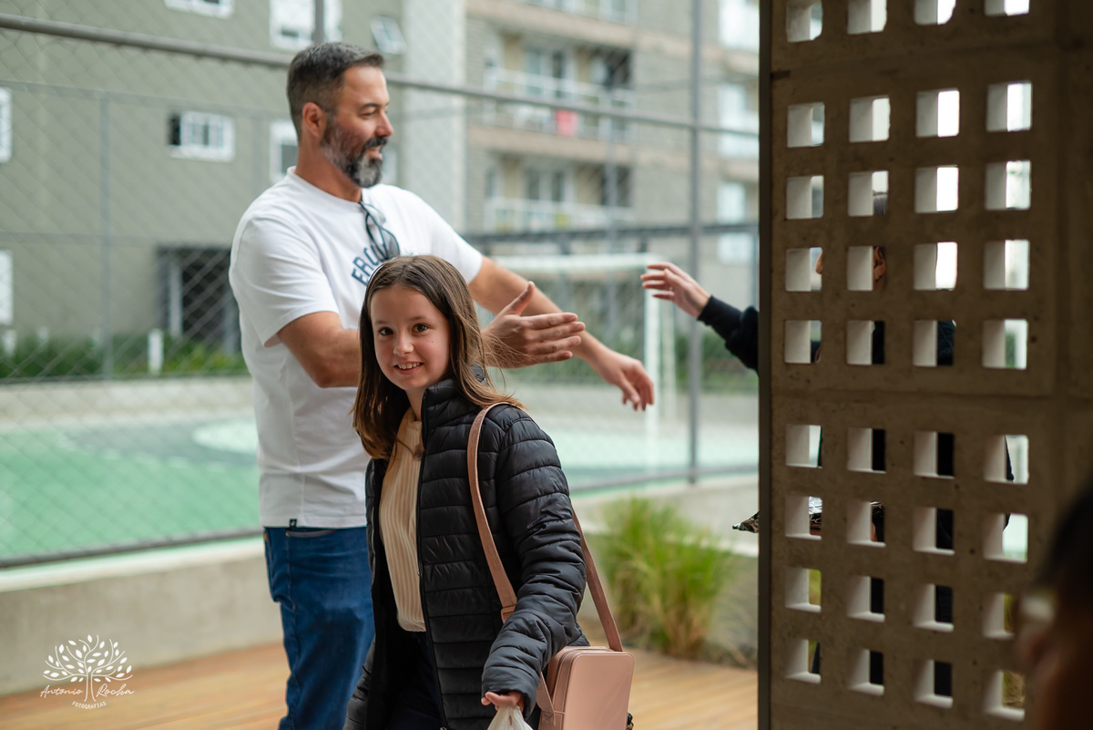 aniversário infantil - fotografia de festa - tema dinossauros - salão de condomínio - balão surpresa - decoração personalizada - pintura facial - ensaio infantil - fotografia documental - fotografia de crianças - festa infantil - Pelotas - Festa Criança