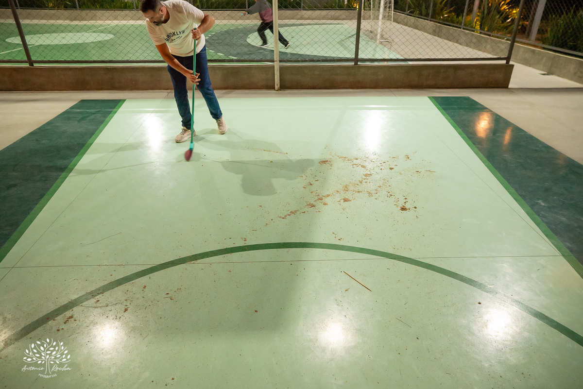 aniversário infantil - fotografia de festa - tema dinossauros - salão de condomínio - balão surpresa - decoração personalizada - pintura facial - ensaio infantil - fotografia documental - fotografia de crianças - festa infantil - Pelotas - Festa Criança