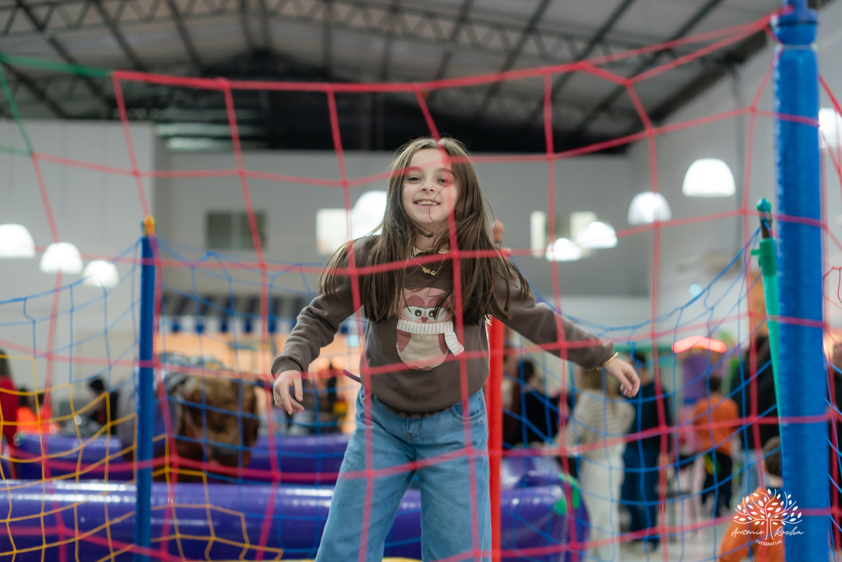 Caio - aniversário - Hot Wheels - festa infantil - Pelotas - energia de criança - brincadeiras - playground - pintura - desenhos - família - convidados - abraço caloroso - alegria - diversão - memória - fotografia - Antonio Rocha Fotografias - Cliff Kids