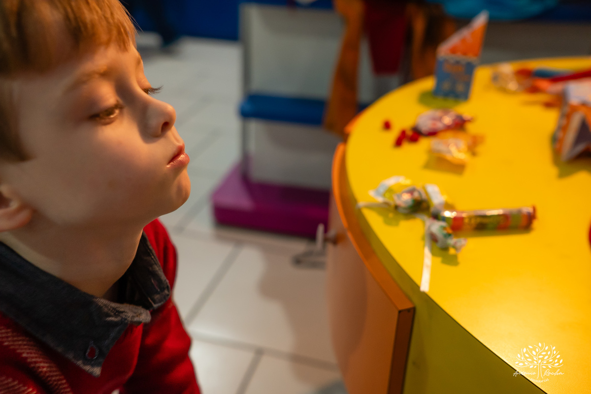 Caio - aniversário - Hot Wheels - festa infantil - Pelotas - energia de criança - brincadeiras - playground - pintura - desenhos - família - convidados - abraço caloroso - alegria - diversão - memória - fotografia - Antonio Rocha Fotografias - Cliff Kids