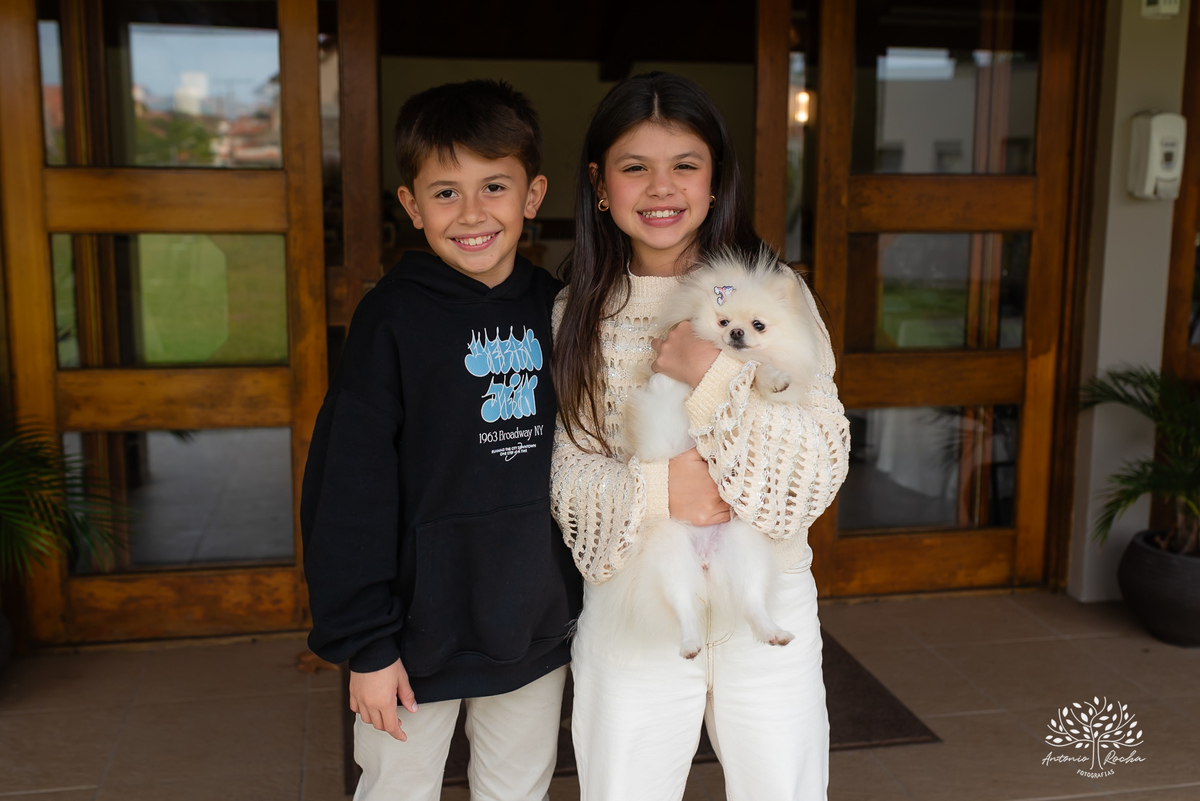 aniversário-Lourdes-70-anos-festa-familiar-almoço-amigos-celebração-vida-fotografia-memórias-registros-fotos-viagens-família-emocionante-discursos-detais-cuidados-momento-especial-decoracao-Flor--sorrisos-lembranças-Antonio-Rocha-Fotografias - Pelotas