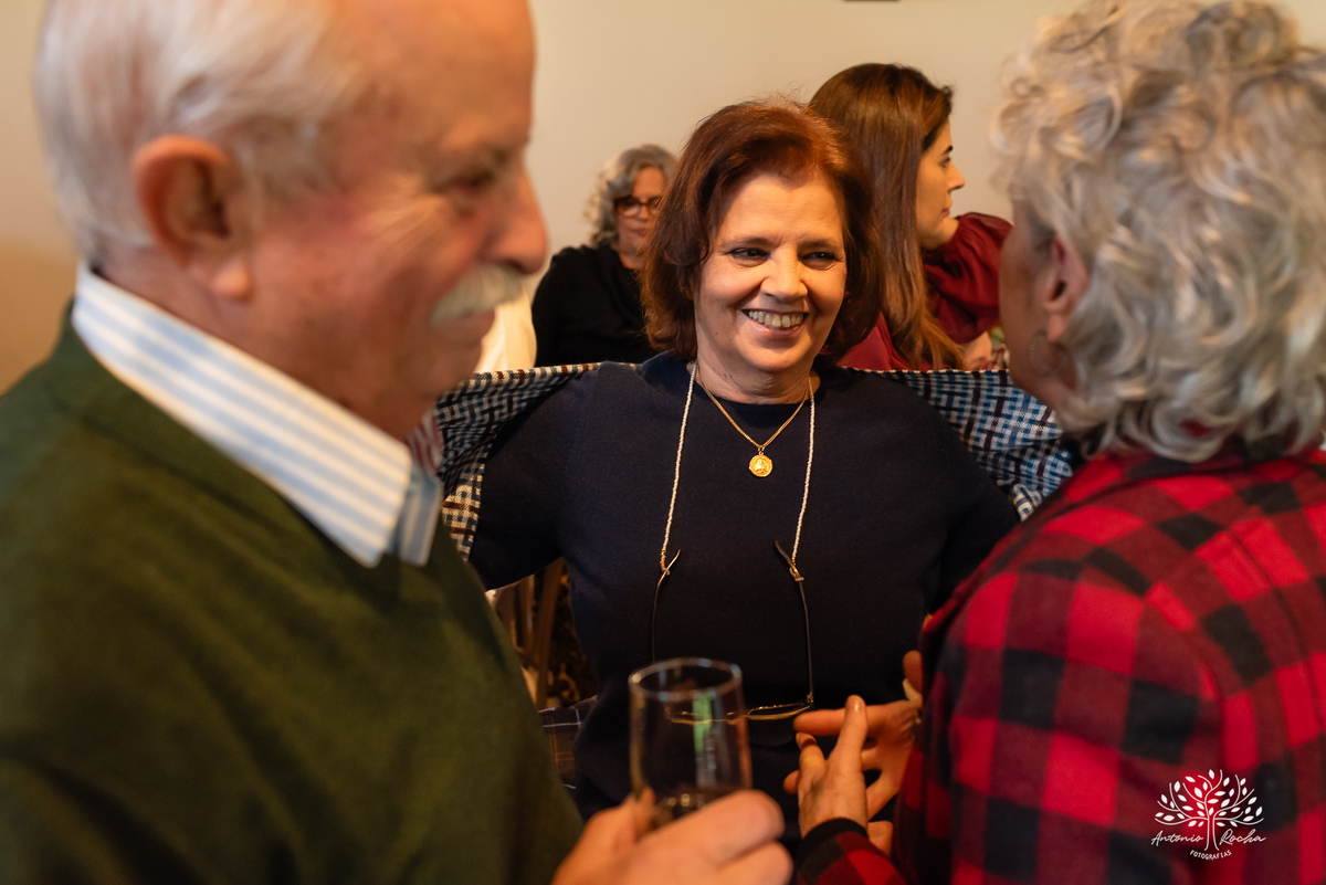 aniversário-Lourdes-70-anos-festa-familiar-almoço-amigos-celebração-vida-fotografia-memórias-registros-fotos-viagens-família-emocionante-discursos-detais-cuidados-momento-especial-decoracao-Flor--sorrisos-lembranças-Antonio-Rocha-Fotografias - Pelotas