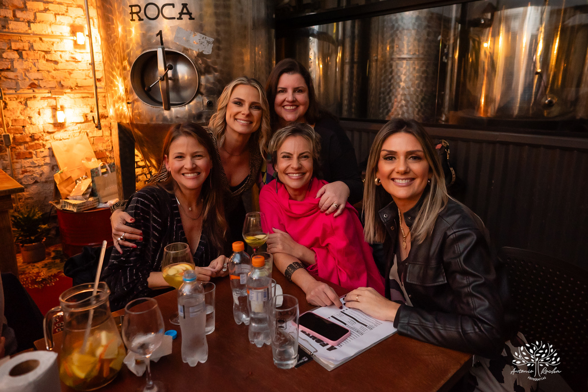 fotografia de aniversário - fotógrafo em Pelotas - fotografia em festas - retratos - celebrar a vida - fotografia de 45 anos - fábrica roca - fotografia profissional -fotografias espontâneas - fotógrafo de eventos - antonio rocha fotografias - cervejaria