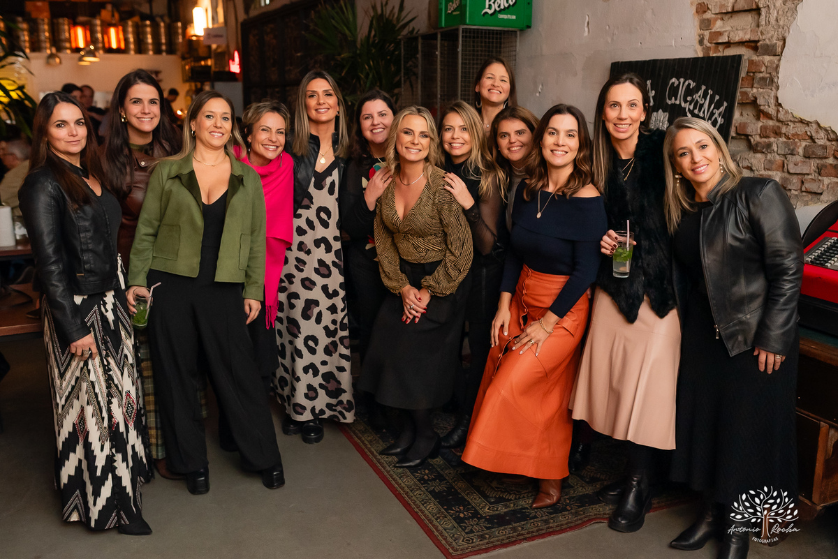 fotografia de aniversário - fotógrafo em Pelotas - fotografia em festas - retratos - celebrar a vida - fotografia de 45 anos - fábrica roca - fotografia profissional -fotografias espontâneas - fotógrafo de eventos - antonio rocha fotografias - cervejaria