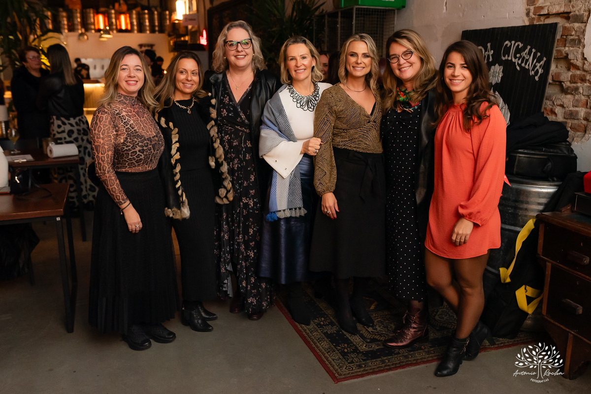 fotografia de aniversário - fotógrafo em Pelotas - fotografia em festas - retratos - celebrar a vida - fotografia de 45 anos - fábrica roca - fotografia profissional -fotografias espontâneas - fotógrafo de eventos - antonio rocha fotografias - cervejaria