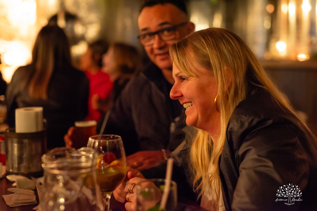 fotografia de aniversário - fotógrafo em Pelotas - fotografia em festas - retratos - celebrar a vida - fotografia de 45 anos - fábrica roca - fotografia profissional -fotografias espontâneas - fotógrafo de eventos - antonio rocha fotografias - cervejaria