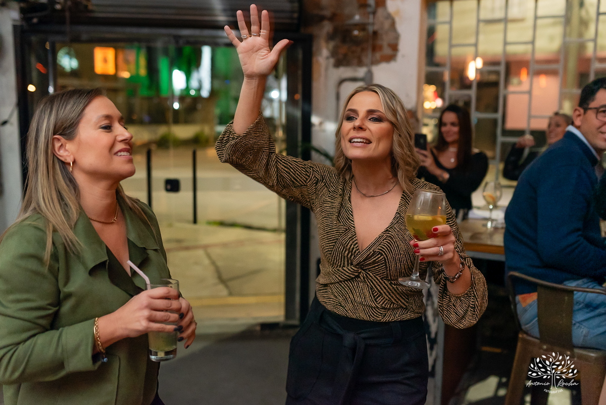 fotografia de aniversário - fotógrafo em Pelotas - fotografia em festas - retratos - celebrar a vida - fotografia de 45 anos - fábrica roca - fotografia profissional -fotografias espontâneas - fotógrafo de eventos - antonio rocha fotografias - cervejaria