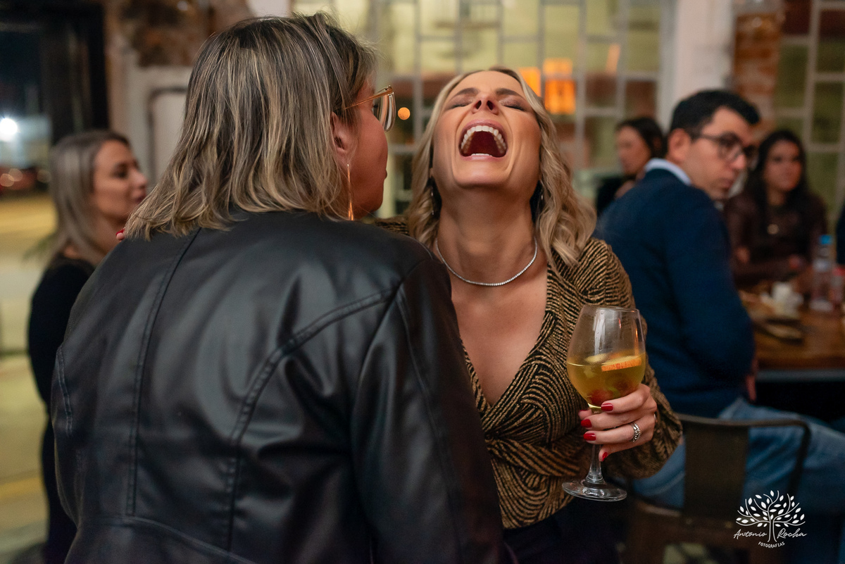 fotografia de aniversário - fotógrafo em Pelotas - fotografia em festas - retratos - celebrar a vida - fotografia de 45 anos - fábrica roca - fotografia profissional -fotografias espontâneas - fotógrafo de eventos - antonio rocha fotografias - cervejaria
