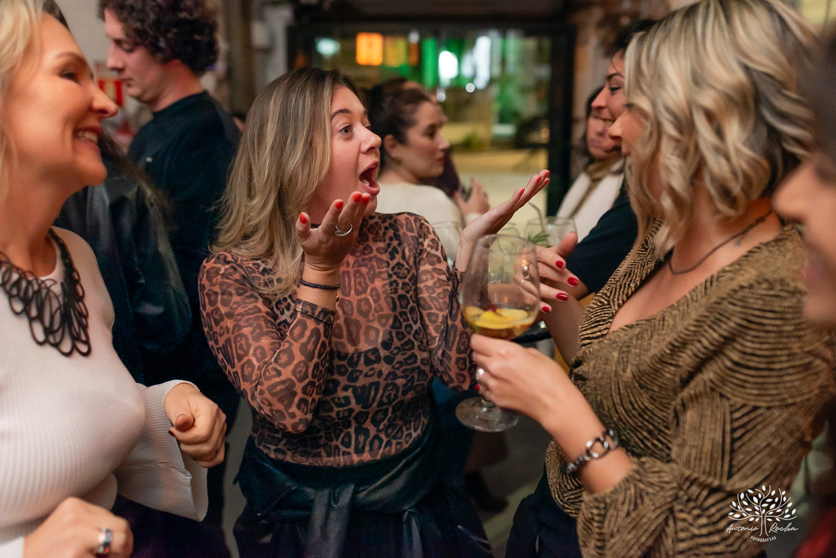 fotografia de aniversário - fotógrafo em Pelotas - fotografia em festas - retratos - celebrar a vida - fotografia de 45 anos - fábrica roca - fotografia profissional -fotografias espontâneas - fotógrafo de eventos - antonio rocha fotografias - cervejaria