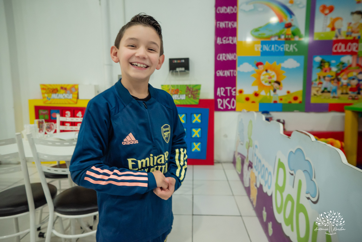 Pelotas - 9 anos - festa infantil - brincadeiras - amigos - diversão - Salão de Festas Arte e Riso - quadra de futebol - One Piece - pirata - playground - parabéns - animação - sorrisos - família - fotografia infantil - Antonio Rocha Fotografias