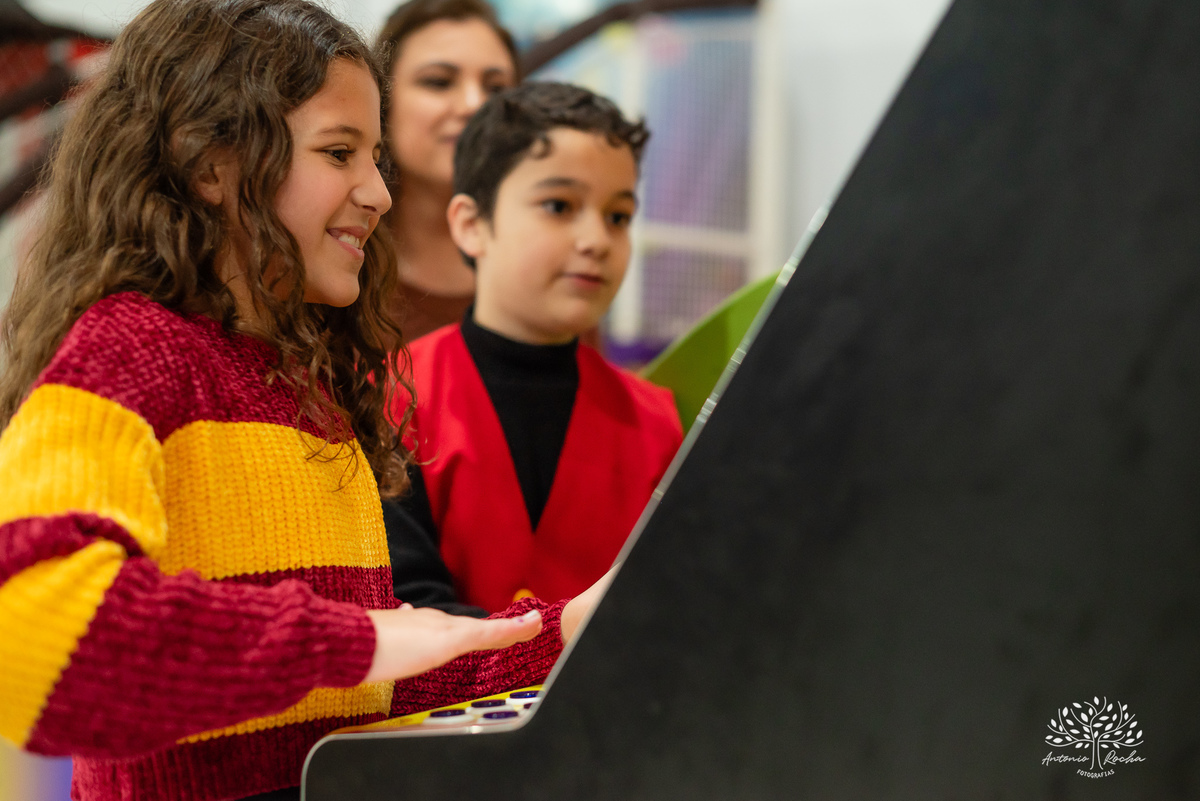 Pelotas - 9 anos - festa infantil - brincadeiras - amigos - diversão - Salão de Festas Arte e Riso - quadra de futebol - One Piece - pirata - playground - parabéns - animação - sorrisos - família - fotografia infantil - Antonio Rocha Fotografias