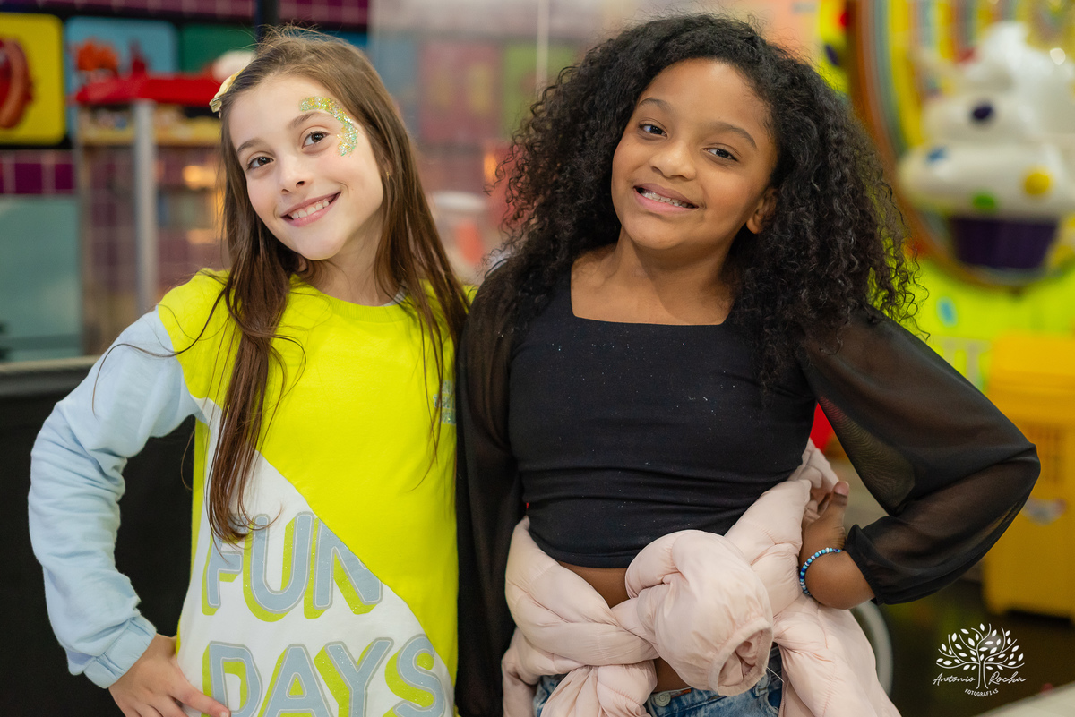 Pelotas - 9 anos - festa infantil - brincadeiras - amigos - diversão - Salão de Festas Arte e Riso - quadra de futebol - One Piece - pirata - playground - parabéns - animação - sorrisos - família - fotografia infantil - Antonio Rocha Fotografias