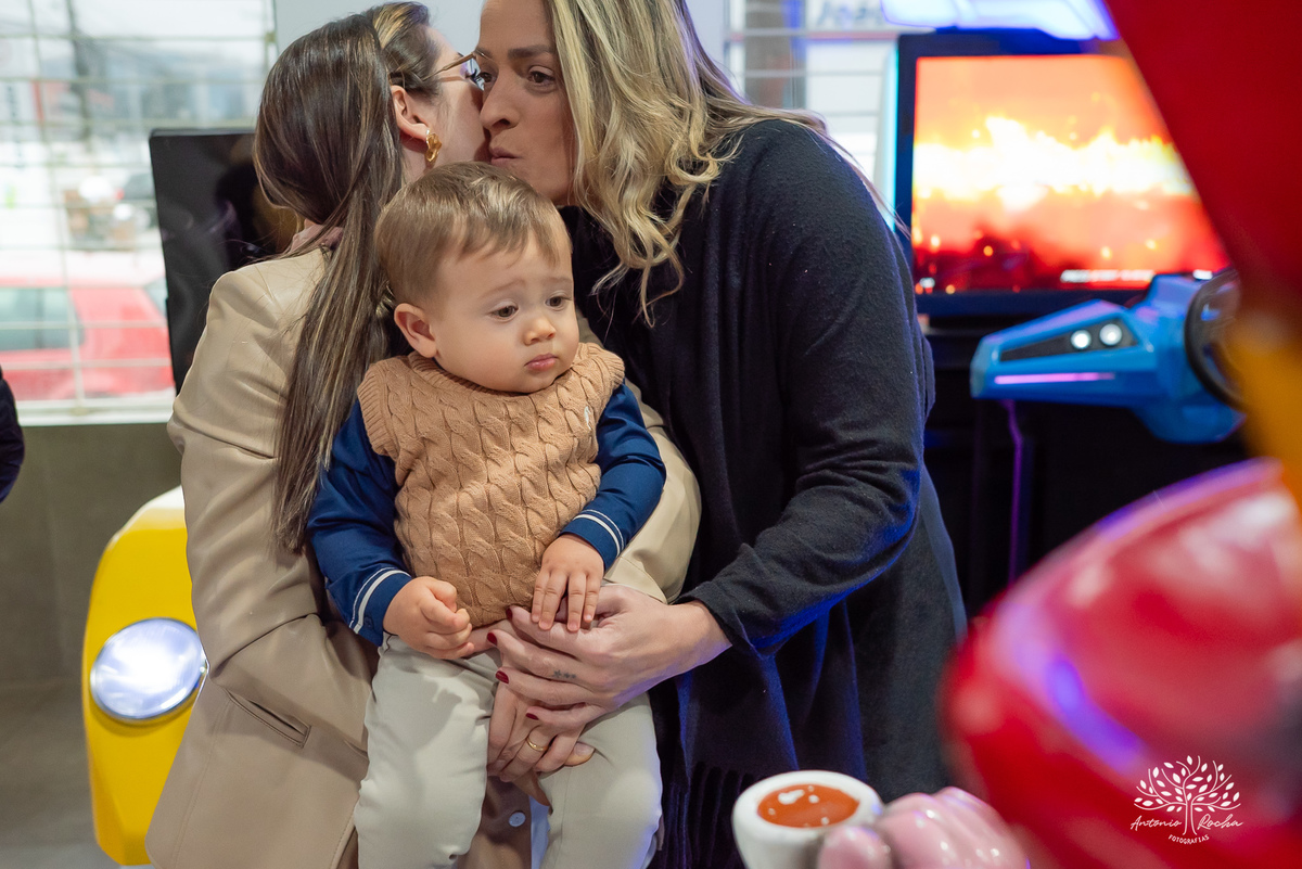 primeiro aninho - fotografia infantil - fotógrafo de aniversário - ensaio de gestante - chá de bebê - família - festa infantil - conexão com o cliente - Antonio Rocha Fotografias - fotografia documental - aniversário 1 ano - ensaio de bebê - Pelotas