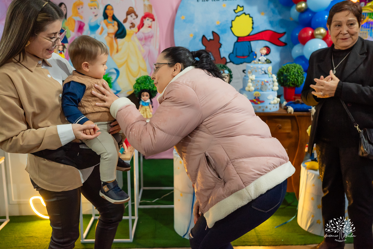 primeiro aninho - fotografia infantil - fotógrafo de aniversário - ensaio de gestante - chá de bebê - família - festa infantil - conexão com o cliente - Antonio Rocha Fotografias - fotografia documental - aniversário 1 ano - ensaio de bebê - Pelotas