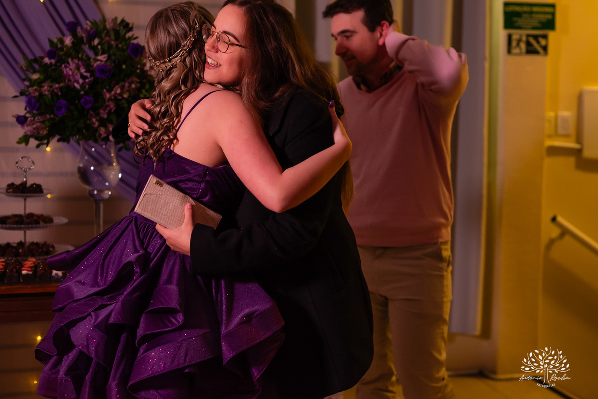 debutante - aniversário de 15 anos - Gabriela - making of - valsa - família - amigos - recepção calorosa - noite inesquecível - emoção - dança - coreografias  - fotografia de 15 anos – Antonio Rocha Fotografias - Pelotas - Las Palmas - Espaço Mayer