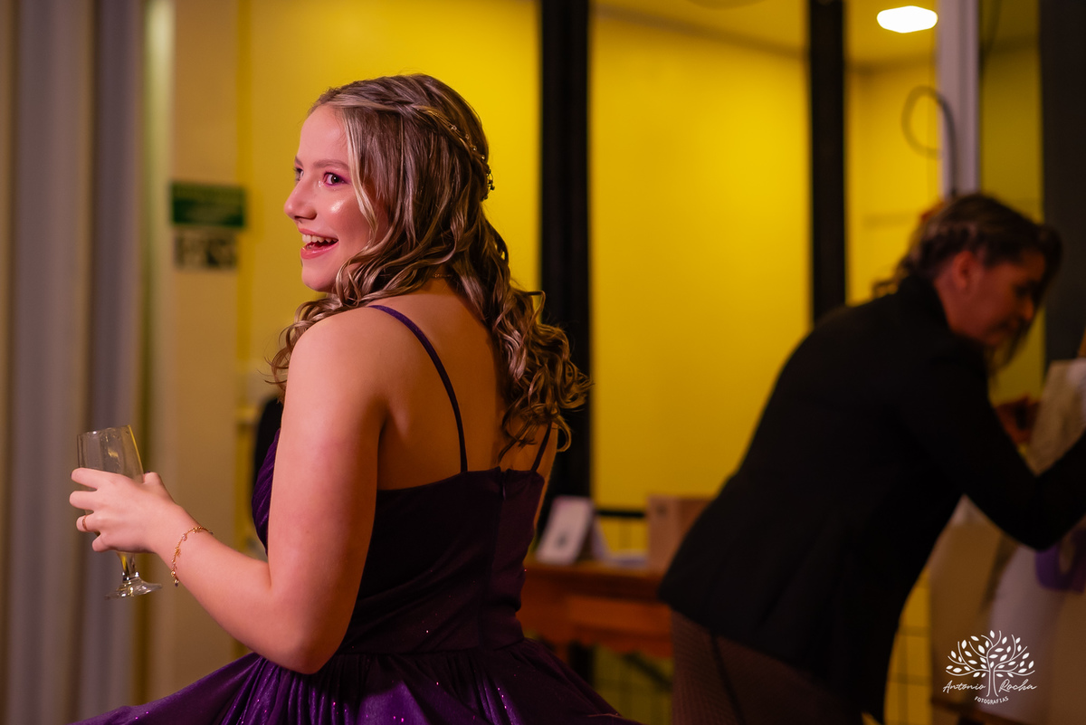 debutante - aniversário de 15 anos - Gabriela - making of - valsa - família - amigos - recepção calorosa - noite inesquecível - emoção - dança - coreografias  - fotografia de 15 anos – Antonio Rocha Fotografias - Pelotas - Las Palmas - Espaço Mayer