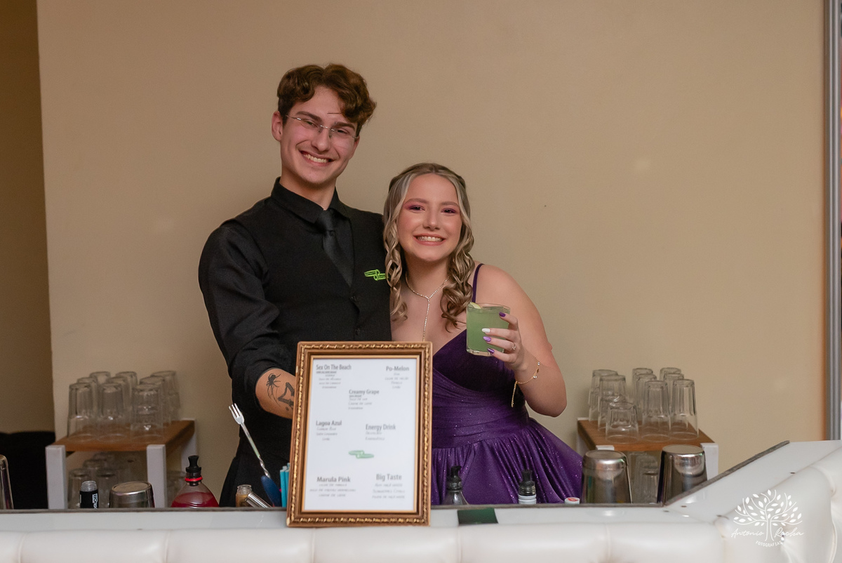 debutante - aniversário de 15 anos - Gabriela - making of - valsa - família - amigos - recepção calorosa - noite inesquecível - emoção - dança - coreografias  - fotografia de 15 anos – Antonio Rocha Fotografias - Pelotas - Las Palmas - Espaço Mayer