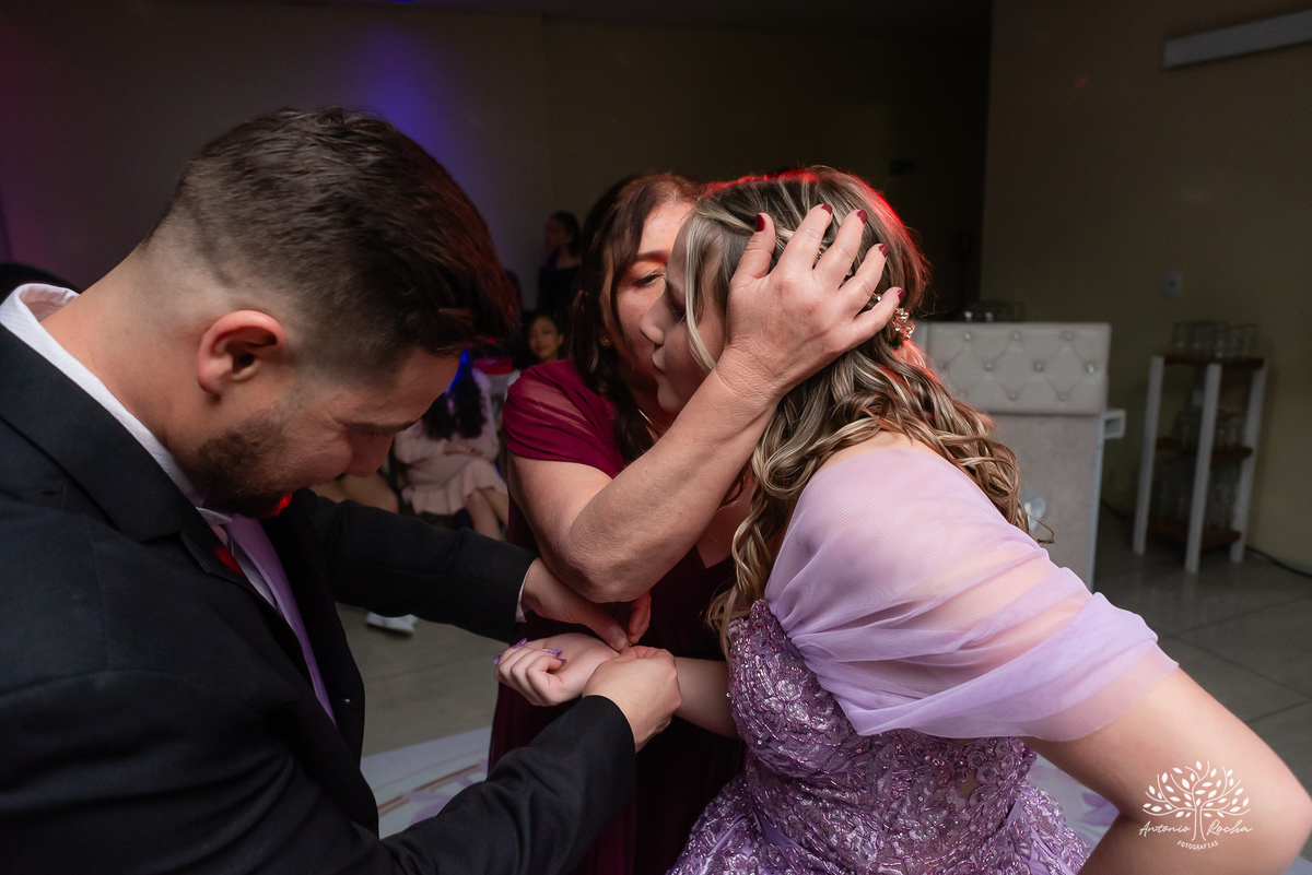 debutante - aniversário de 15 anos - Gabriela - making of - valsa - família - amigos - recepção calorosa - noite inesquecível - emoção - dança - coreografias  - fotografia de 15 anos – Antonio Rocha Fotografias - Pelotas - Las Palmas - Espaço Mayer