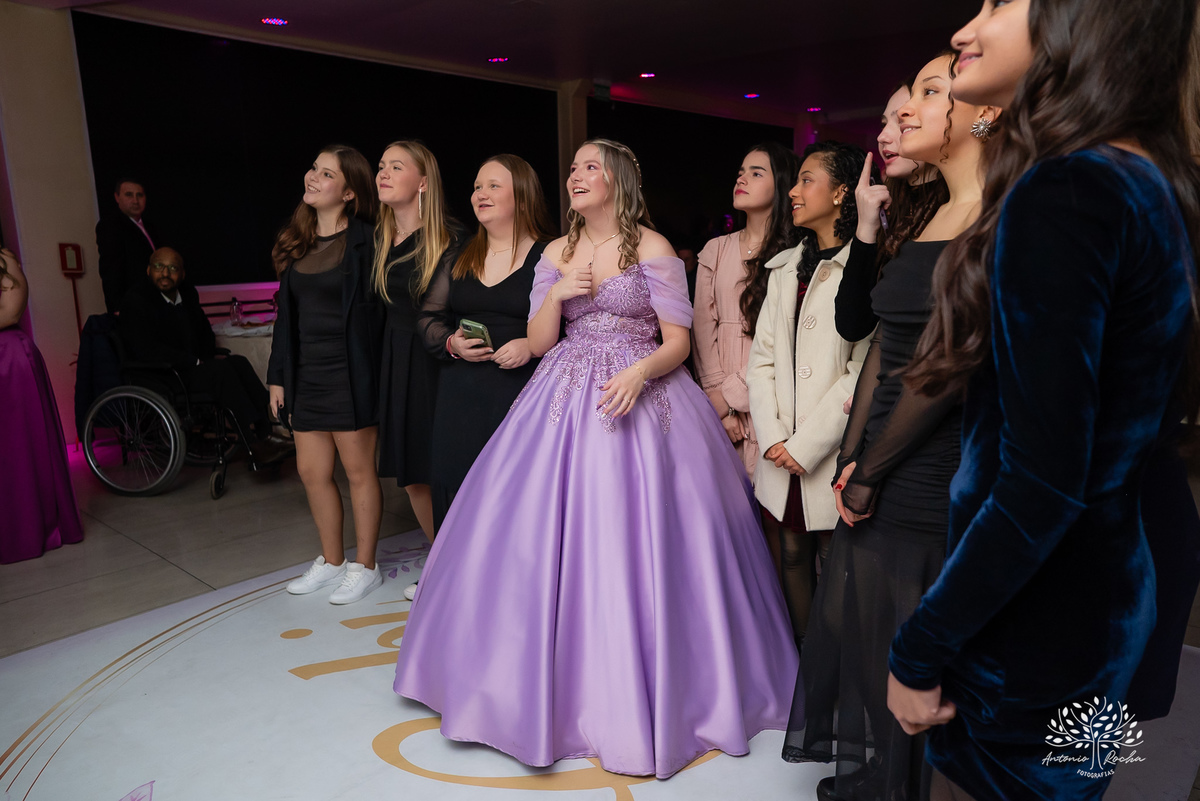 debutante - aniversário de 15 anos - Gabriela - making of - valsa - família - amigos - recepção calorosa - noite inesquecível - emoção - dança - coreografias  - fotografia de 15 anos – Antonio Rocha Fotografias - Pelotas - Las Palmas - Espaço Mayer