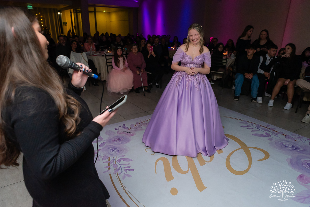 debutante - aniversário de 15 anos - Gabriela - making of - valsa - família - amigos - recepção calorosa - noite inesquecível - emoção - dança - coreografias  - fotografia de 15 anos – Antonio Rocha Fotografias - Pelotas - Las Palmas - Espaço Mayer