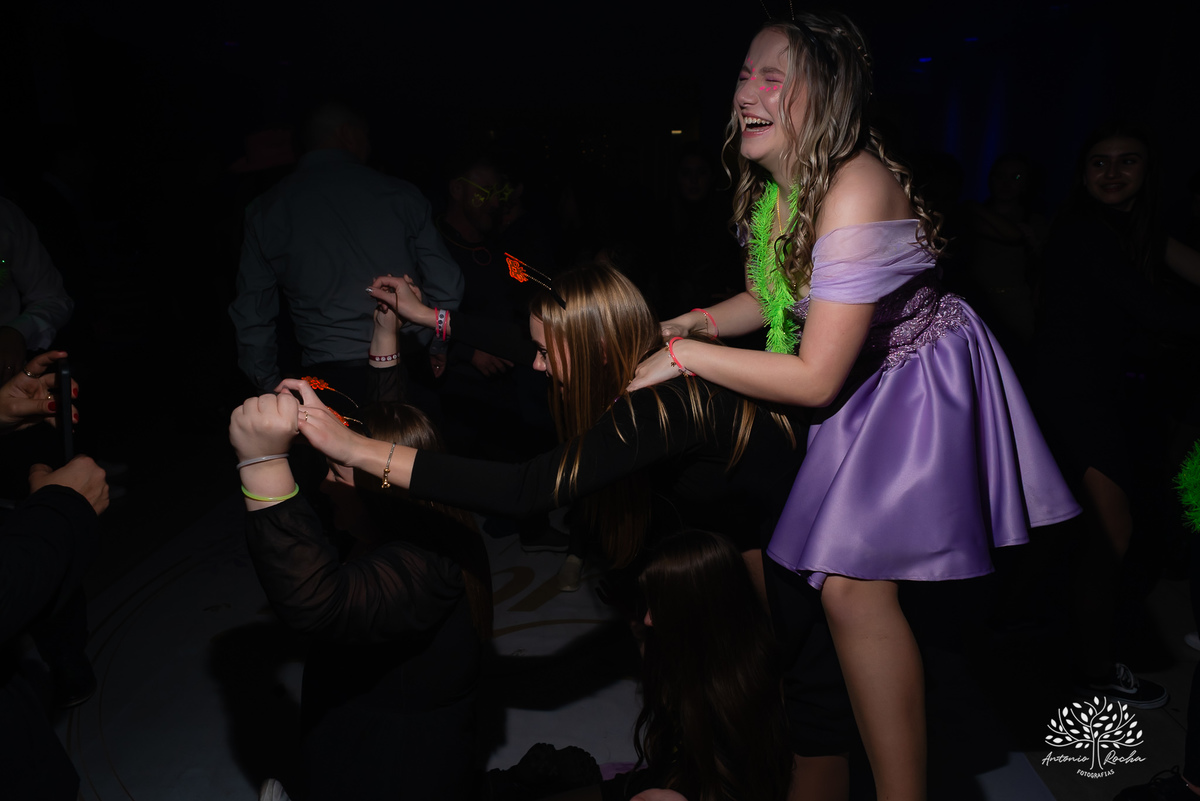 debutante - aniversário de 15 anos - Gabriela - making of - valsa - família - amigos - recepção calorosa - noite inesquecível - emoção - dança - coreografias  - fotografia de 15 anos – Antonio Rocha Fotografias - Pelotas - Las Palmas - Espaço Mayer