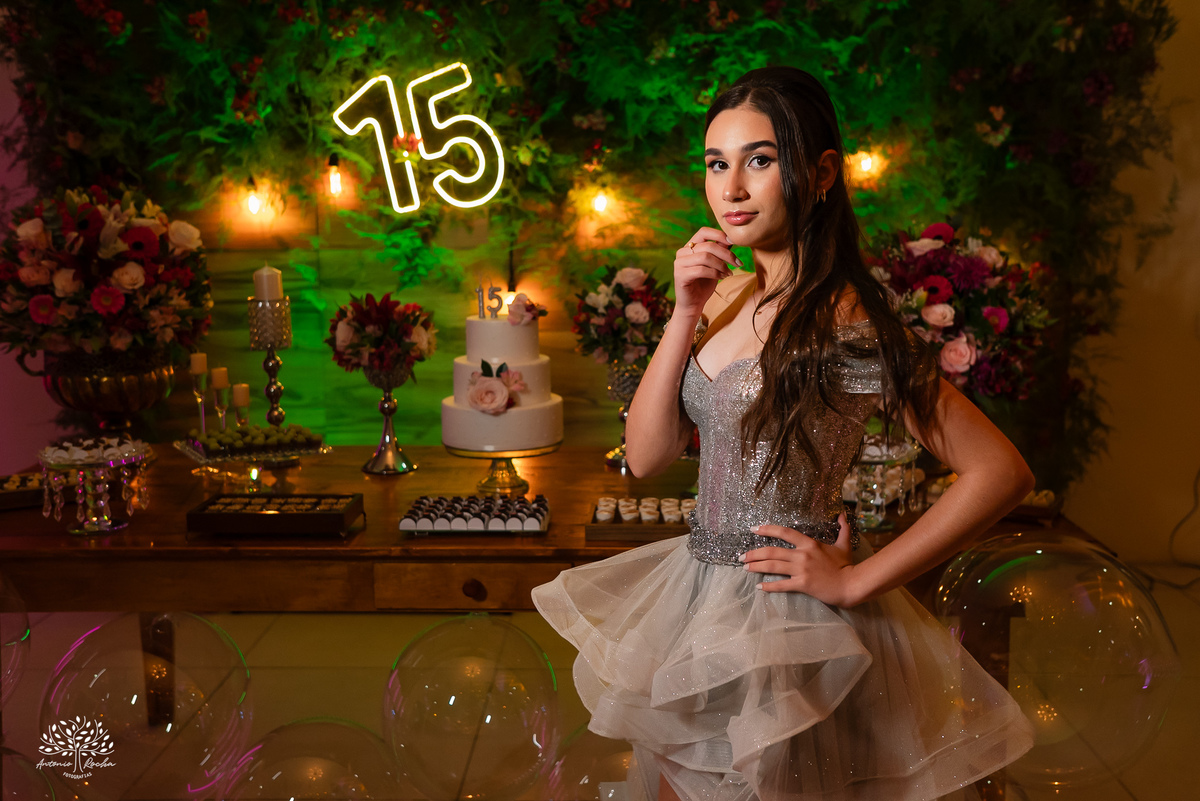 15 anos - festa de debutante - ensaio de 15 anos - fotografia de 15 anos - fotógrafo de debutante - making of 15 anos - valsa 15 anos - pista de dança animada - fotografia de festa  - Pelotas - Antonio Rocha Fotografias - aniversário de 15 anos - debutant