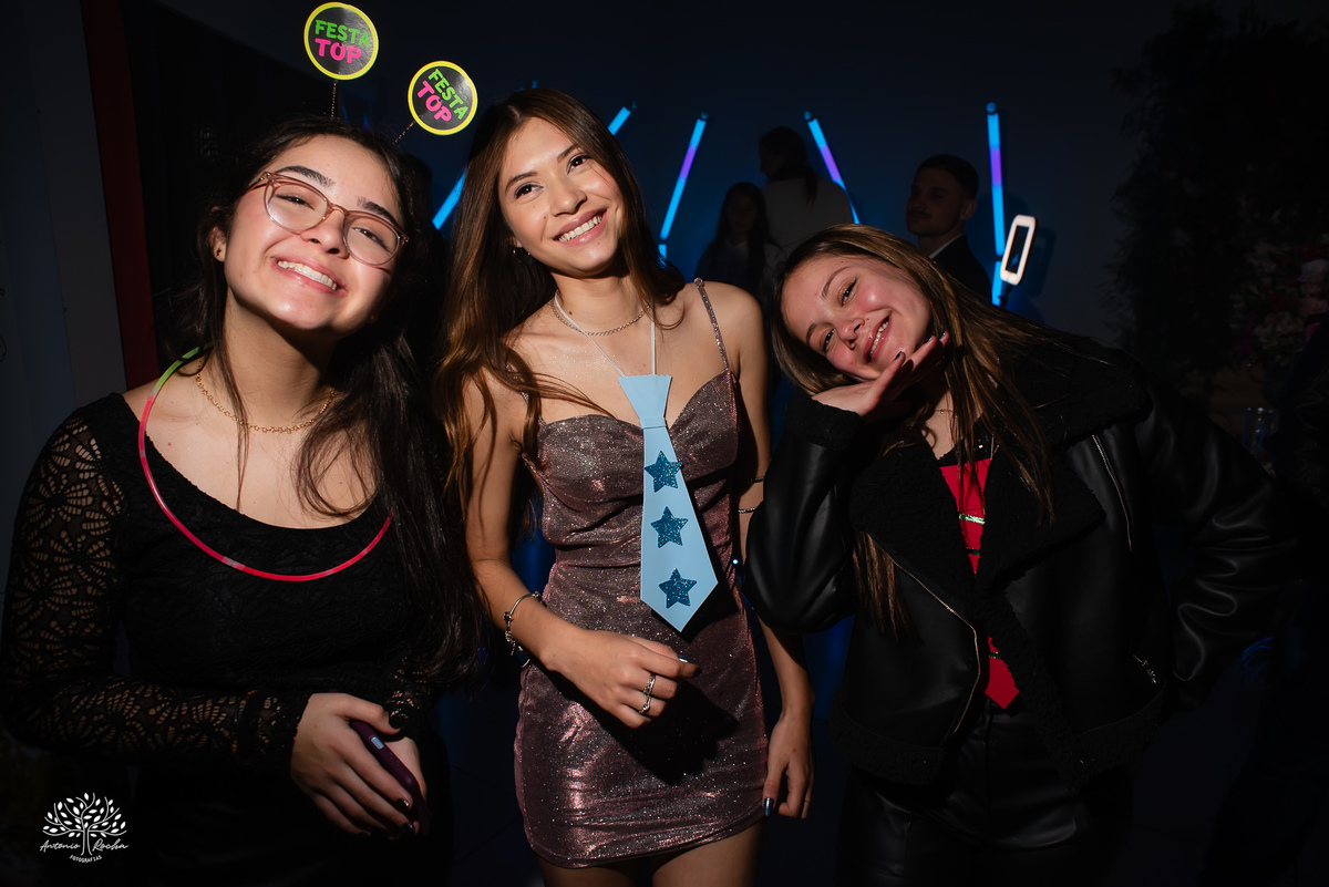 15 anos - festa de debutante - ensaio de 15 anos - fotografia de 15 anos - fotógrafo de debutante - making of 15 anos - valsa 15 anos - pista de dança animada - fotografia de festa  - Pelotas - Antonio Rocha Fotografias - aniversário de 15 anos - debutant