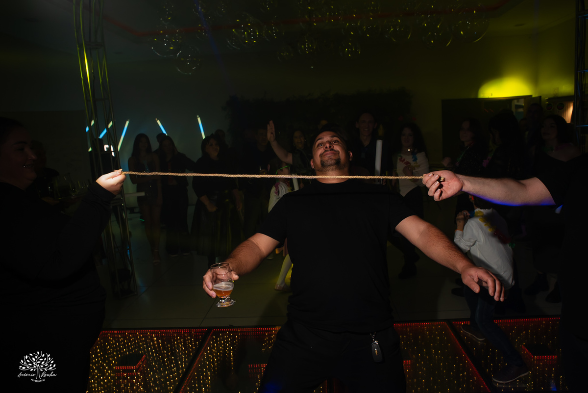 15 anos - festa de debutante - ensaio de 15 anos - fotografia de 15 anos - fotógrafo de debutante - making of 15 anos - valsa 15 anos - pista de dança animada - fotografia de festa  - Pelotas - Antonio Rocha Fotografias - aniversário de 15 anos - debutant