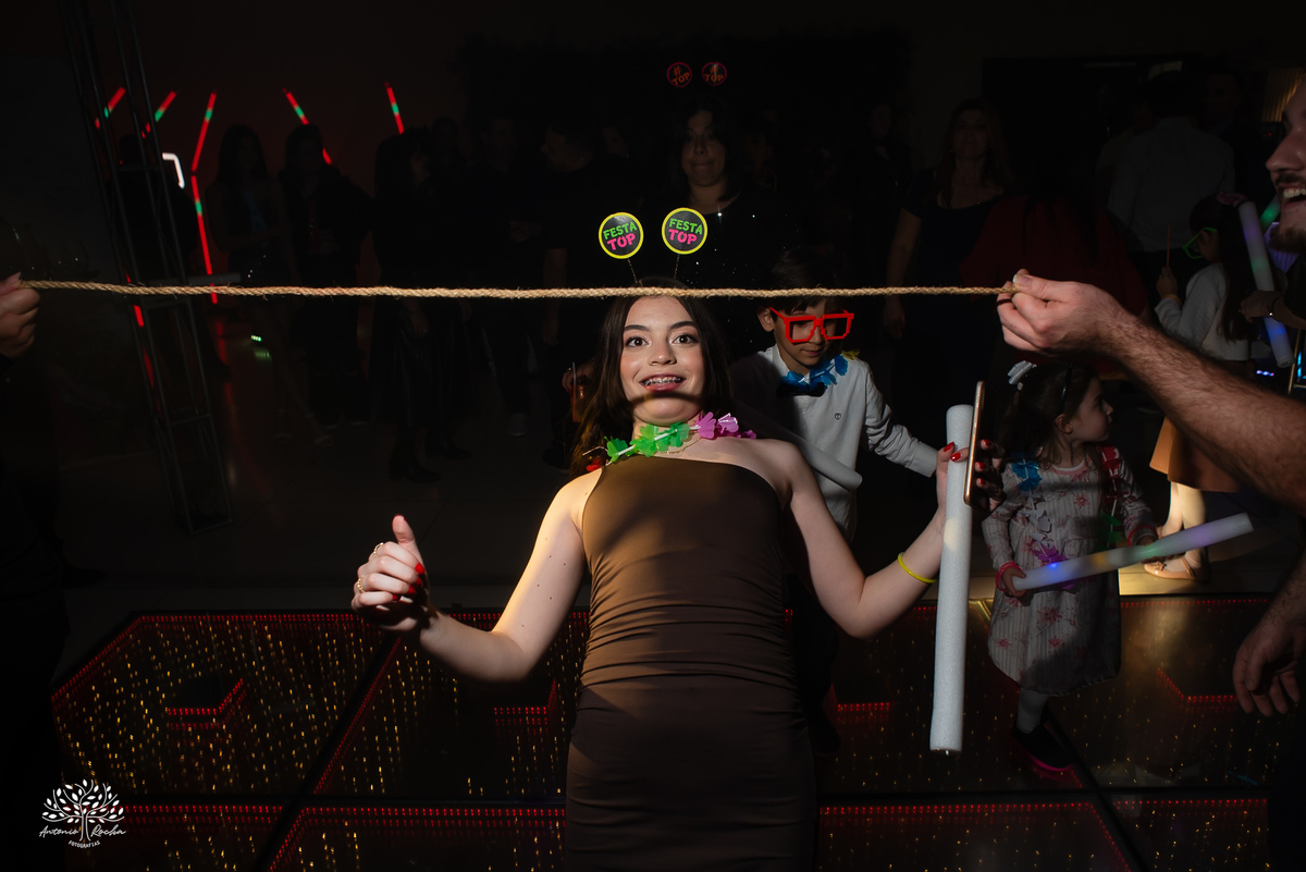 15 anos - festa de debutante - ensaio de 15 anos - fotografia de 15 anos - fotógrafo de debutante - making of 15 anos - valsa 15 anos - pista de dança animada - fotografia de festa  - Pelotas - Antonio Rocha Fotografias - aniversário de 15 anos - debutant