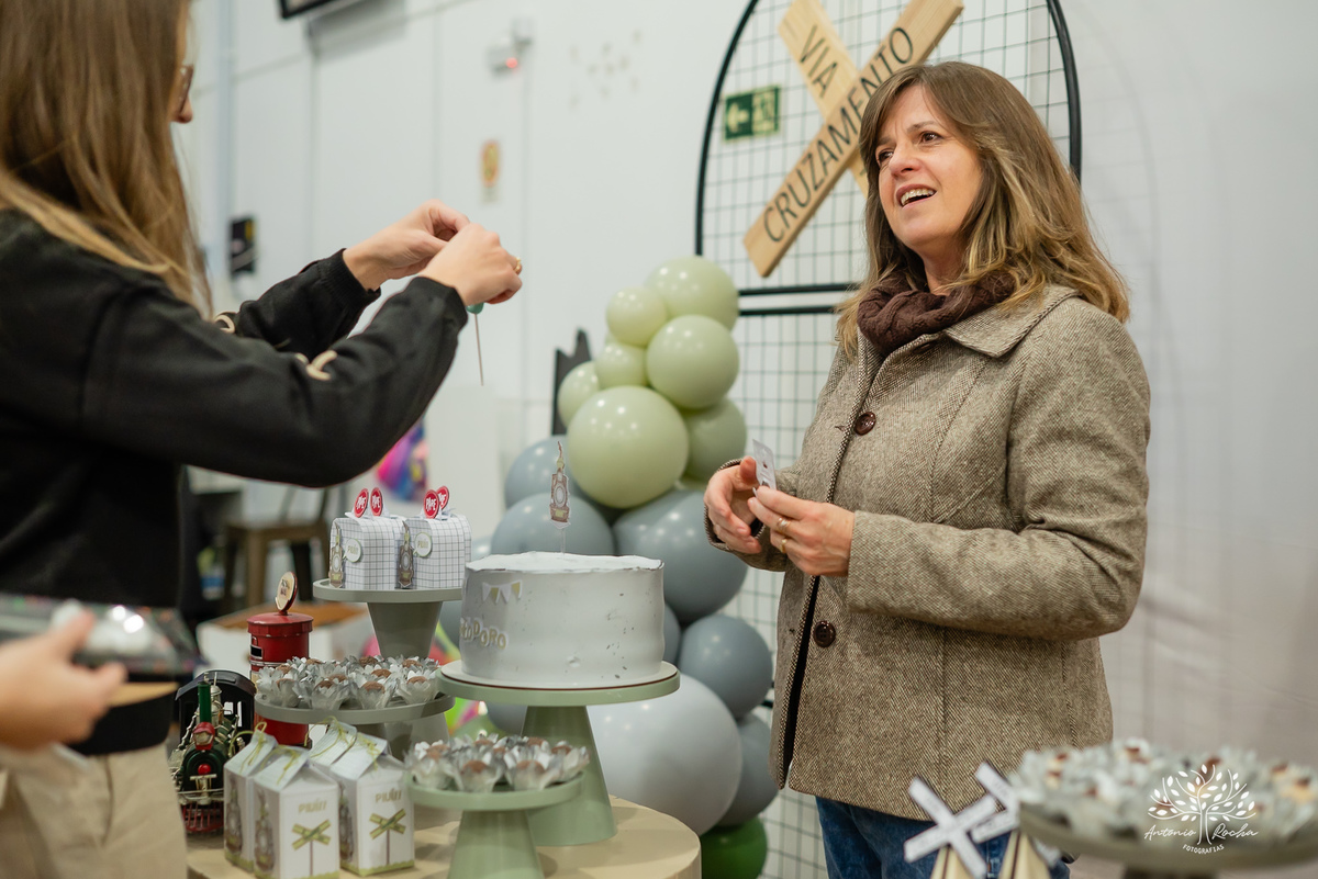 aniversário infantil - fotografia de aniversário - festa temática - trem - fotografia profissional - decoração de festa - Casa da Fantasia - balões personalizados - fotografia criativa - Pelotas – Loly Pop - Antonio Rocha Fotografia - bolo infantil
