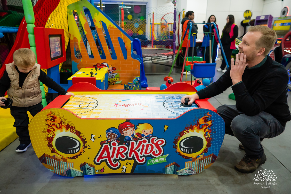 aniversário infantil - fotografia de aniversário - festa temática - trem - fotografia profissional - decoração de festa - Casa da Fantasia - balões personalizados - fotografia criativa - Pelotas – Loly Pop - Antonio Rocha Fotografia - bolo infantil