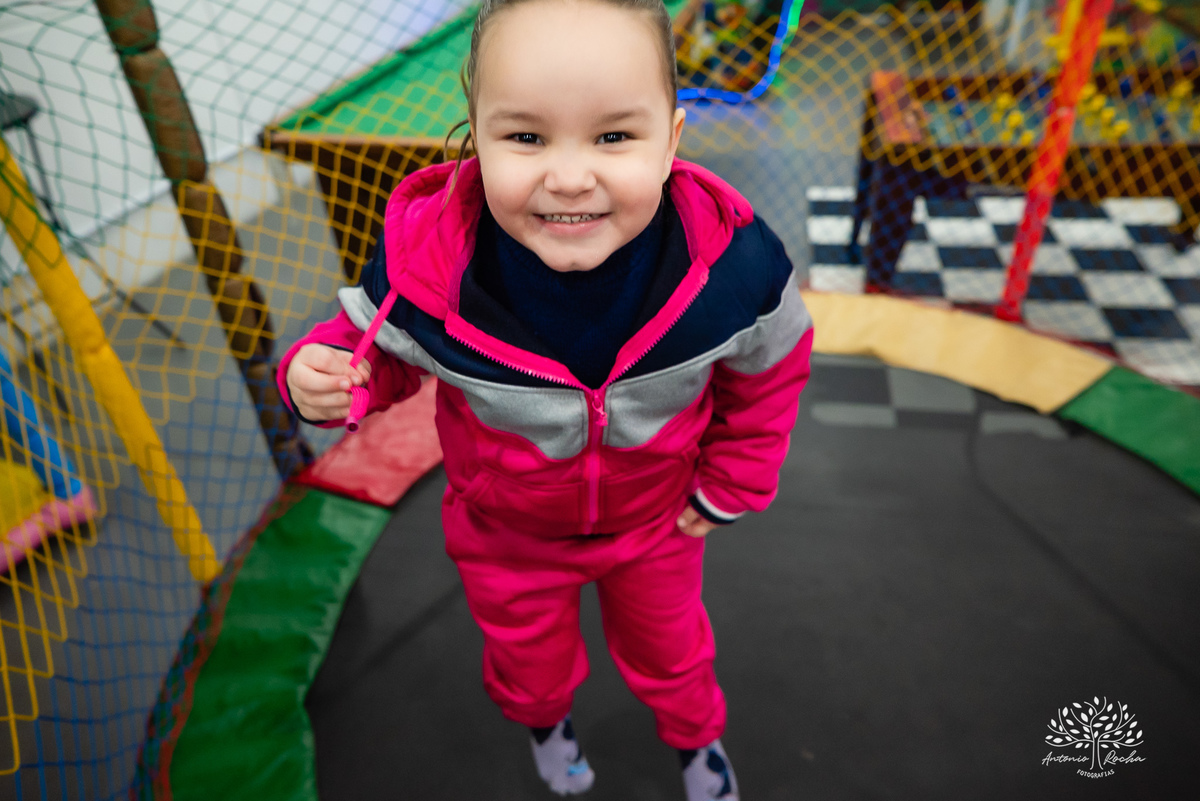 aniversário infantil - fotografia de aniversário - festa temática - trem - fotografia profissional - decoração de festa - Casa da Fantasia - balões personalizados - fotografia criativa - Pelotas – Loly Pop - Antonio Rocha Fotografia - bolo infantil