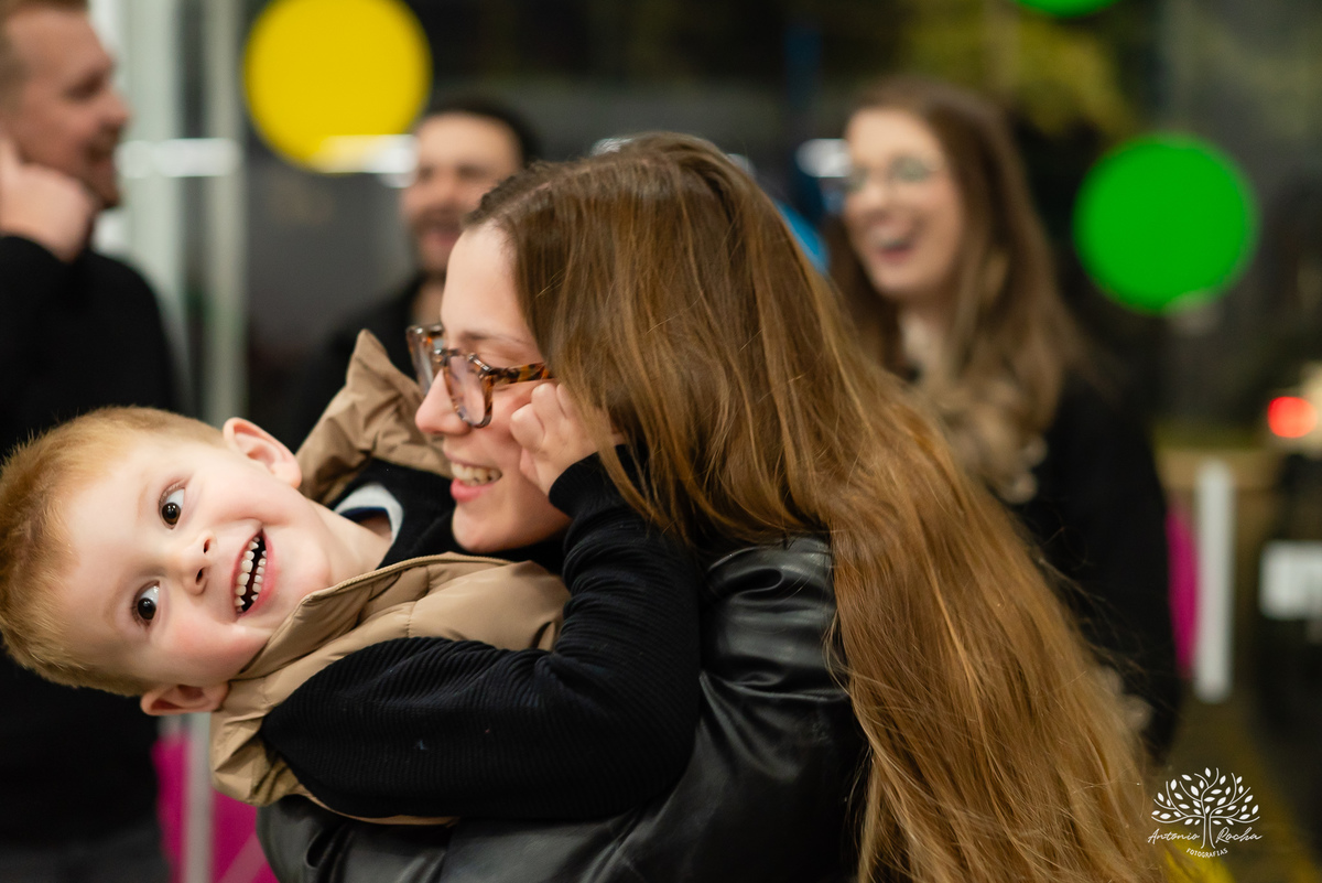 aniversário infantil - fotografia de aniversário - festa temática - trem - fotografia profissional - decoração de festa - Casa da Fantasia - balões personalizados - fotografia criativa - Pelotas – Loly Pop - Antonio Rocha Fotografia - bolo infantil