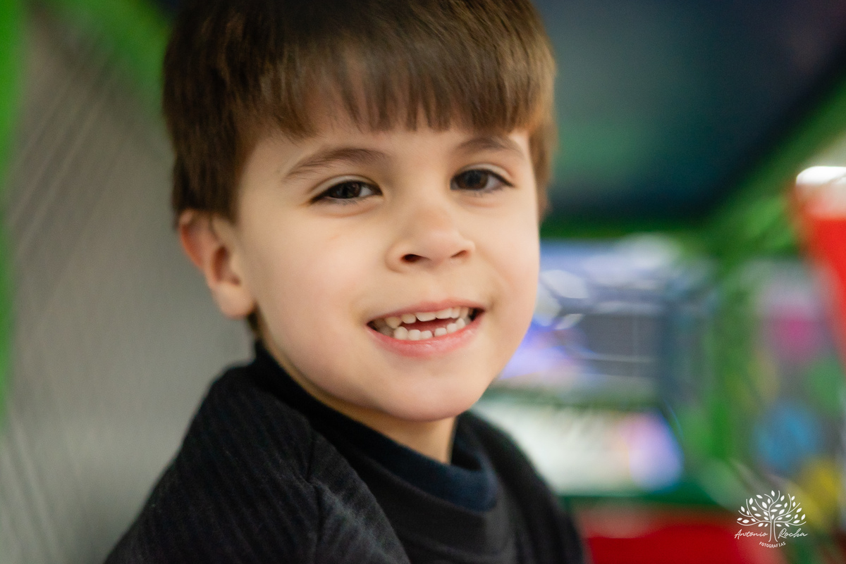 aniversário infantil - fotografia de aniversário - festa temática - trem - fotografia profissional - decoração de festa - Casa da Fantasia - balões personalizados - fotografia criativa - Pelotas – Loly Pop - Antonio Rocha Fotografia - bolo infantil