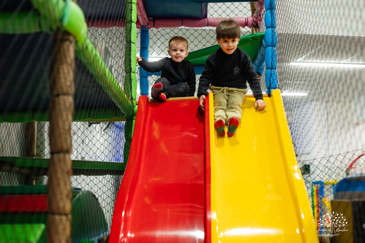 aniversário infantil - fotografia de aniversário - festa temática - trem - fotografia profissional - decoração de festa - Casa da Fantasia - balões personalizados - fotografia criativa - Pelotas – Loly Pop - Antonio Rocha Fotografia - bolo infantil