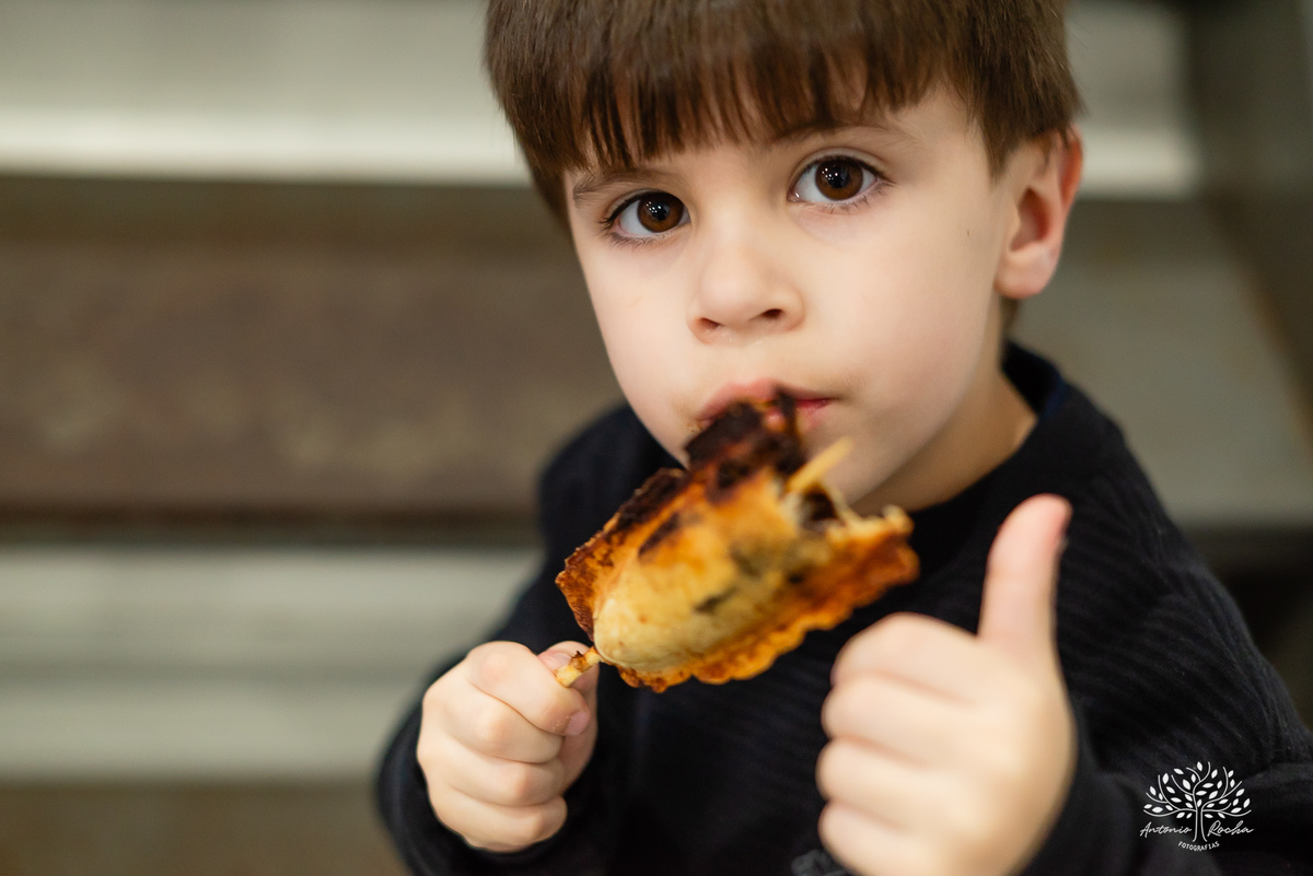 aniversário infantil - fotografia de aniversário - festa temática - trem - fotografia profissional - decoração de festa - Casa da Fantasia - balões personalizados - fotografia criativa - Pelotas – Loly Pop - Antonio Rocha Fotografia - bolo infantil