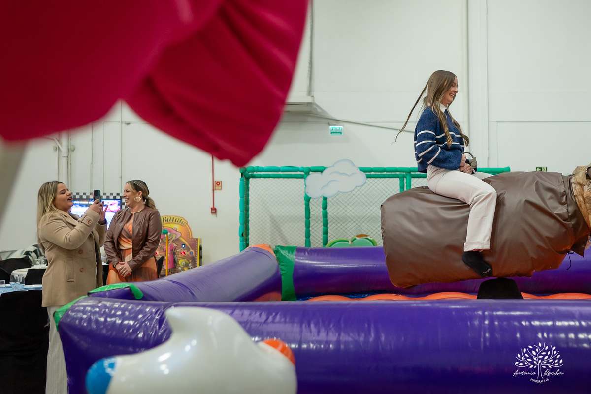 primeiro aninho - festa infantil - fotografia de aniversário - Cliff Kids - túnel de fotos - balões - letreiro one - família reunida - homenagens emocionantes - Let it Be - Beatles - parabéns emocionante - Antonio Rocha Fotografias - Renata Dalbann