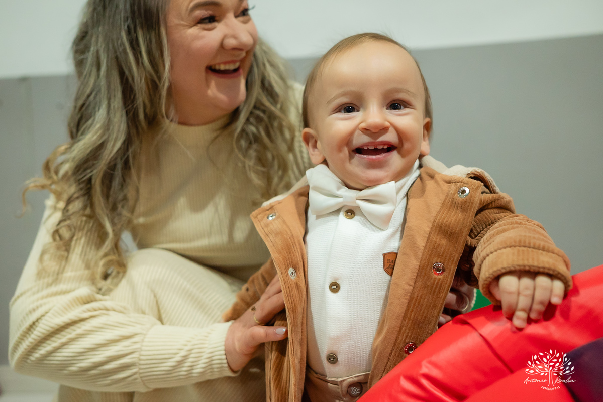 primeiro aninho - festa infantil - fotografia de aniversário - Cliff Kids - túnel de fotos - balões - letreiro one - família reunida - homenagens emocionantes - Let it Be - Beatles - parabéns emocionante - Antonio Rocha Fotografias - Renata Dalbann