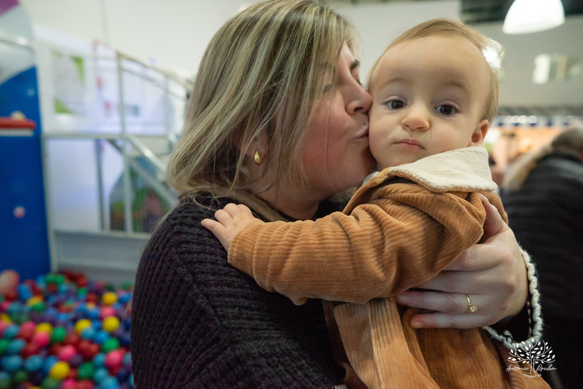 primeiro aninho - festa infantil - fotografia de aniversário - Cliff Kids - túnel de fotos - balões - letreiro one - família reunida - homenagens emocionantes - Let it Be - Beatles - parabéns emocionante - Antonio Rocha Fotografias - Renata Dalbann