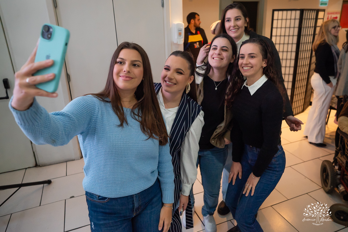 primeiro aninho - festa infantil - fotografia de aniversário - Cliff Kids - túnel de fotos - balões - letreiro one - família reunida - homenagens emocionantes - Let it Be - Beatles - parabéns emocionante - Antonio Rocha Fotografias - Renata Dalbann