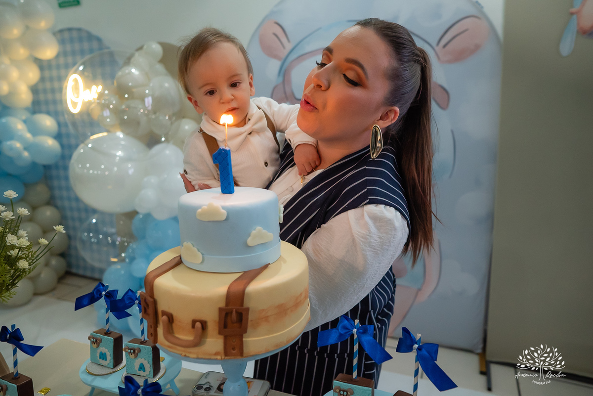 primeiro aninho - festa infantil - fotografia de aniversário - Cliff Kids - túnel de fotos - balões - letreiro one - família reunida - homenagens emocionantes - Let it Be - Beatles - parabéns emocionante - Antonio Rocha Fotografias - Renata Dalbann