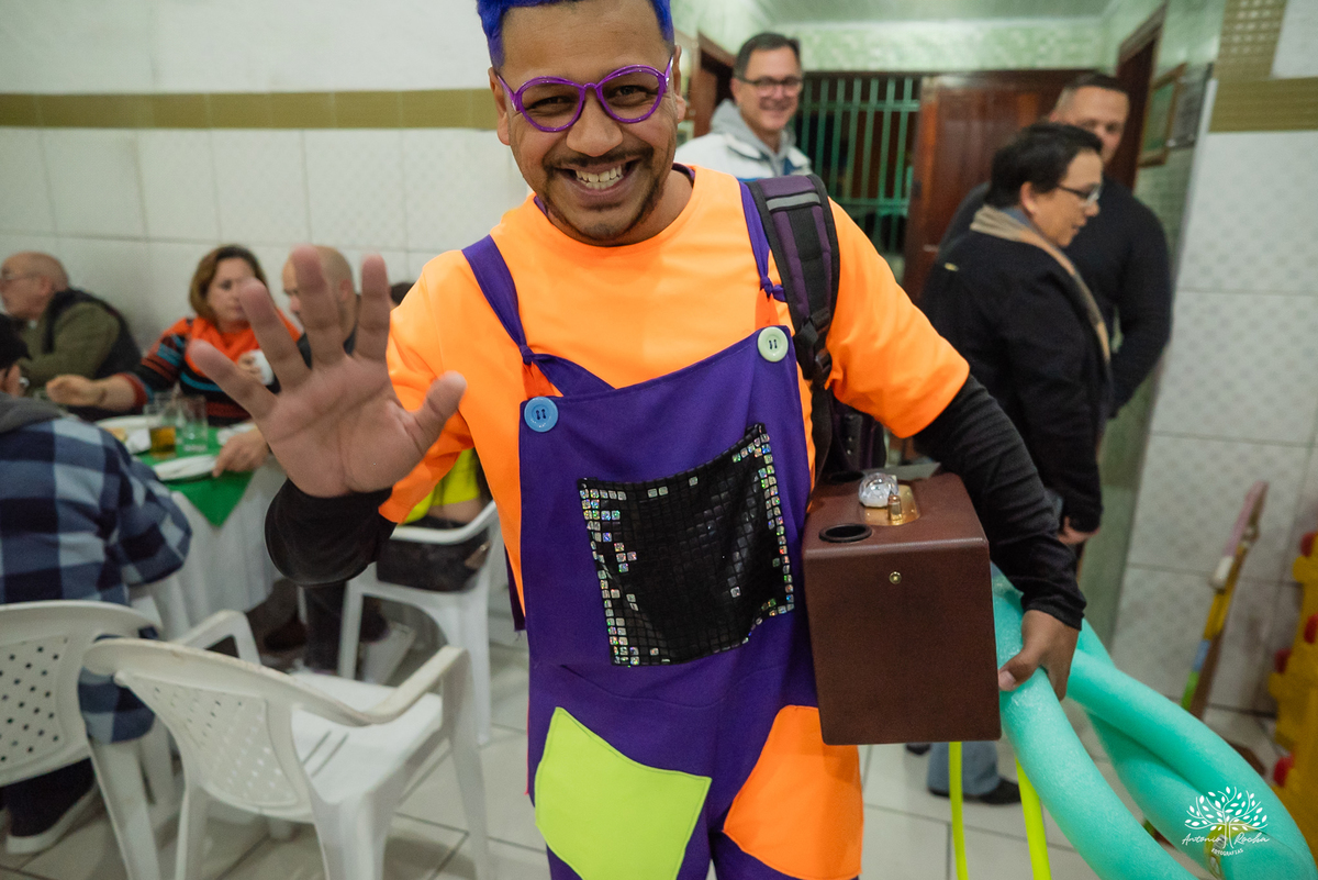 Festa em dose dupla - gêmeos - aniversário infantil - Kiko e Chaves - festa colorida - diversão - família - irmãos - parabéns - chuva de neve - Roxito - docinhos caseiros - aninho registros fotográficos - Antonio Rocha Fotografias - Renata Dalbann