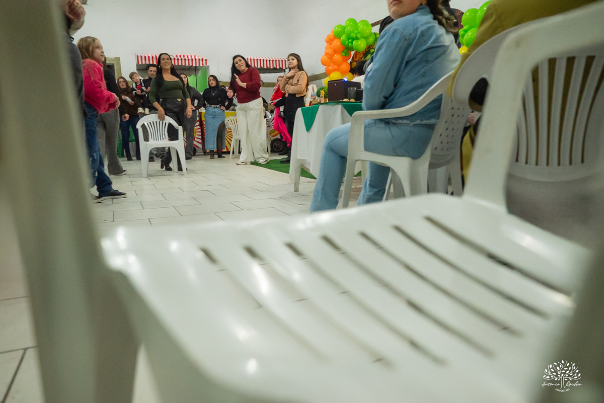 Festa em dose dupla - gêmeos - aniversário infantil - Kiko e Chaves - festa colorida - diversão - família - irmãos - parabéns - chuva de neve - Roxito - docinhos caseiros - aninho registros fotográficos - Antonio Rocha Fotografias - Renata Dalbann