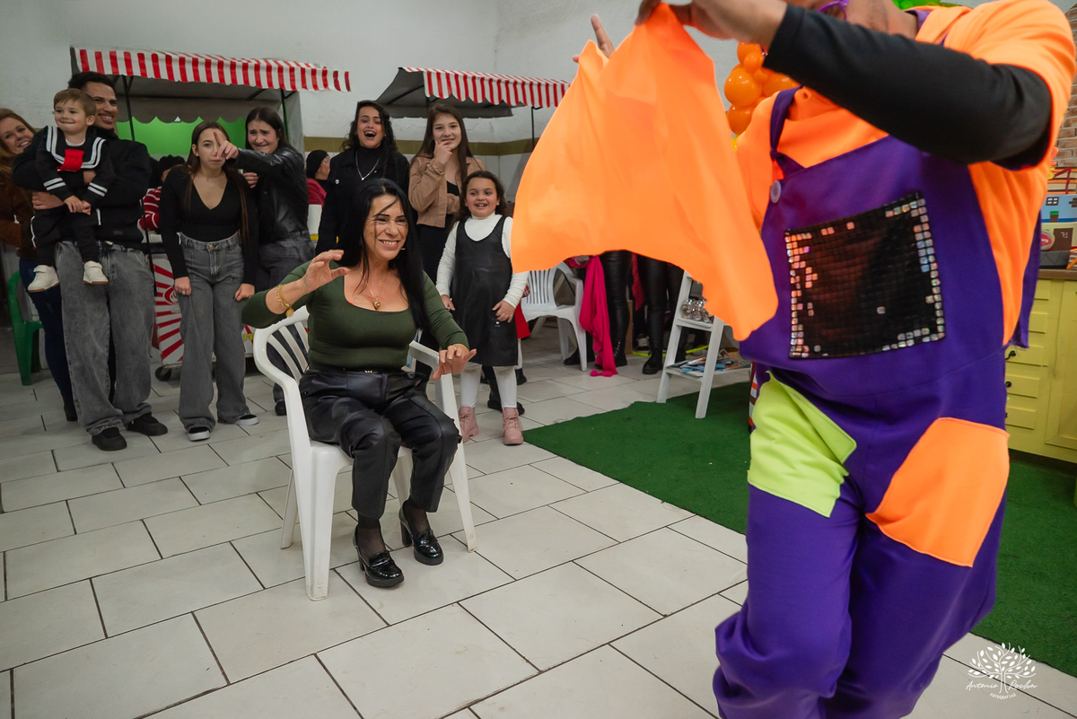Festa em dose dupla - gêmeos - aniversário infantil - Kiko e Chaves - festa colorida - diversão - família - irmãos - parabéns - chuva de neve - Roxito - docinhos caseiros - aninho registros fotográficos - Antonio Rocha Fotografias - Renata Dalbann