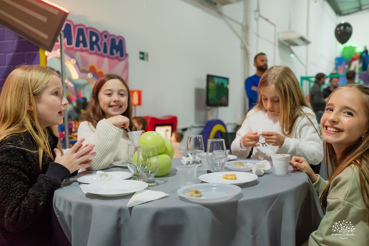 fotografia-infantil - fotógrafo-de-aniversário - fotografia-com-família - fotografia-de-crianças - fotografia-afetiva - fotógrafo-em-pelotas - fotografia-de-família - festa-infantil-com-irmãos - lembranças-em-fotografias - -antonio-rocha - renata dalbann