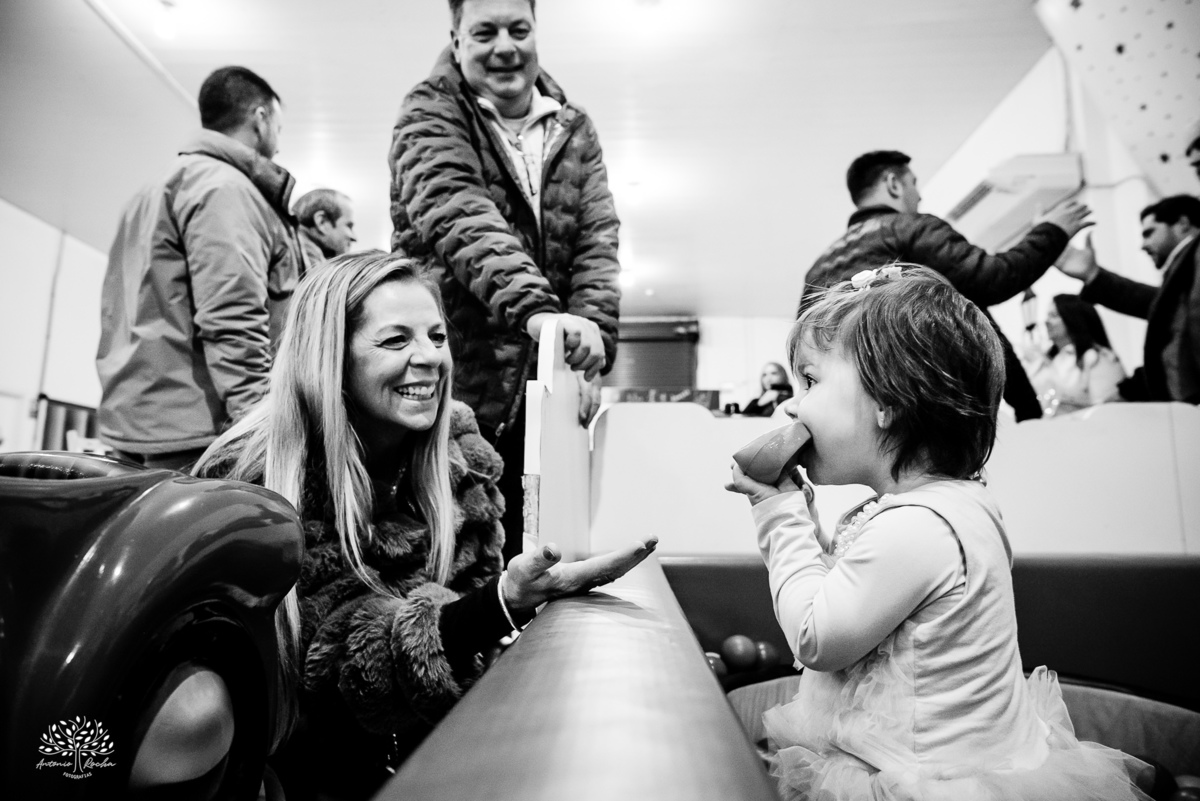 fotografia infantil - primeiro aninho - Arte e Riso - festa infantil - fotografia de aniversário - ensaio infantil - borboletas na decoração  - batizado Yasmin - fotógrafo em Pelotas - Antonio Rocha Fotografias – Fotógrafo Aniversário Infantil