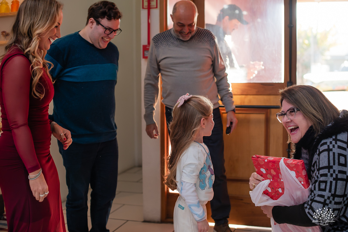 fotografia infantil - festa infantil - aniversário - lembranças da infância - fotos de família - Ana Júlia - salão Cliff Kids - decoração Stitch - diversão infantil - momentos inesquecíveis - abraços e sorrisos - festa com amigos - fotografia de infância